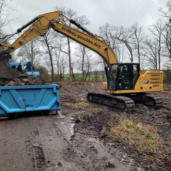Erdarbeiten-3 Erdarbeiten-Baufeldräumung