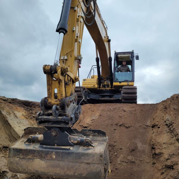 Erdbau Peschke in Aktion